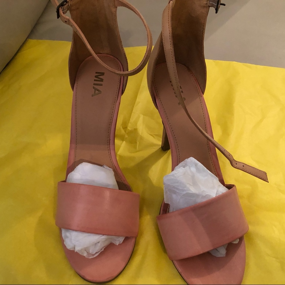 Mia Jeana Coral/Natural open toe heels/ sandals